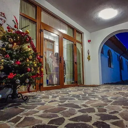 Guest house Conacul Sfanta Elena Berevoesti